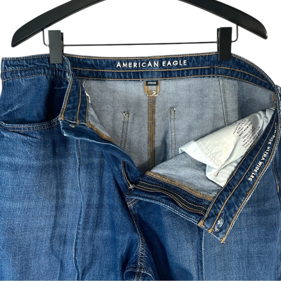 American Eagle Dreamy Drape Strigid Low-Rise Ultra Wide-Leg Jean size 12 Belted - Picture 5 of 9